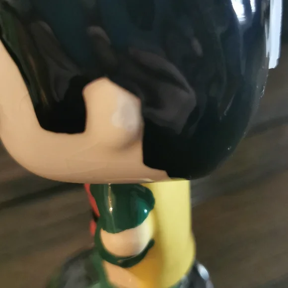 🍄 Pop! Robin Salt/Per Shaker - Picture 10 of 10